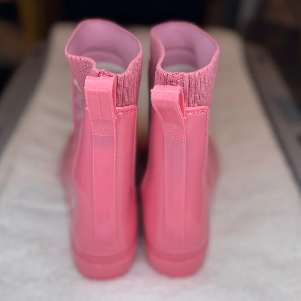Coach Womens rain boots size 8, pink, with signature coach logo sock upper - Picture 5 of 10